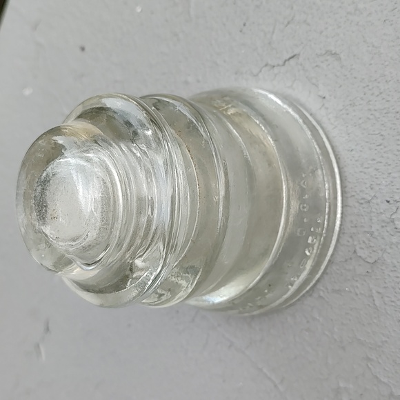 2 glass insulators - Picture 3 of 8